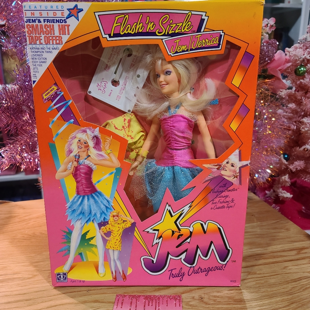 NIB! VINTAGE 1986 FLASH N SIZZLE JEM JERRICA JEM & THE HOLOGRAMS DOLL!